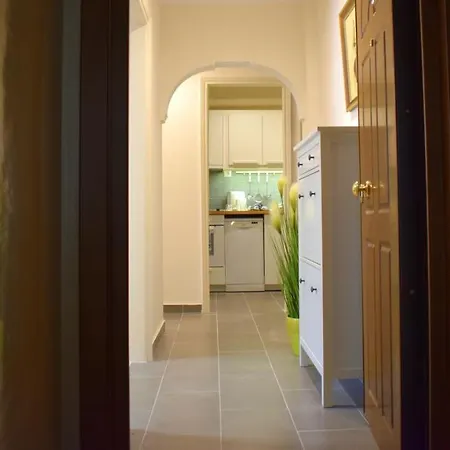 Townhouse - Rotunda Apartment